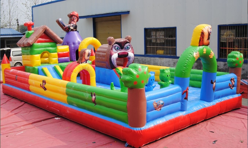 Aslan Temalı Oyun Parkı