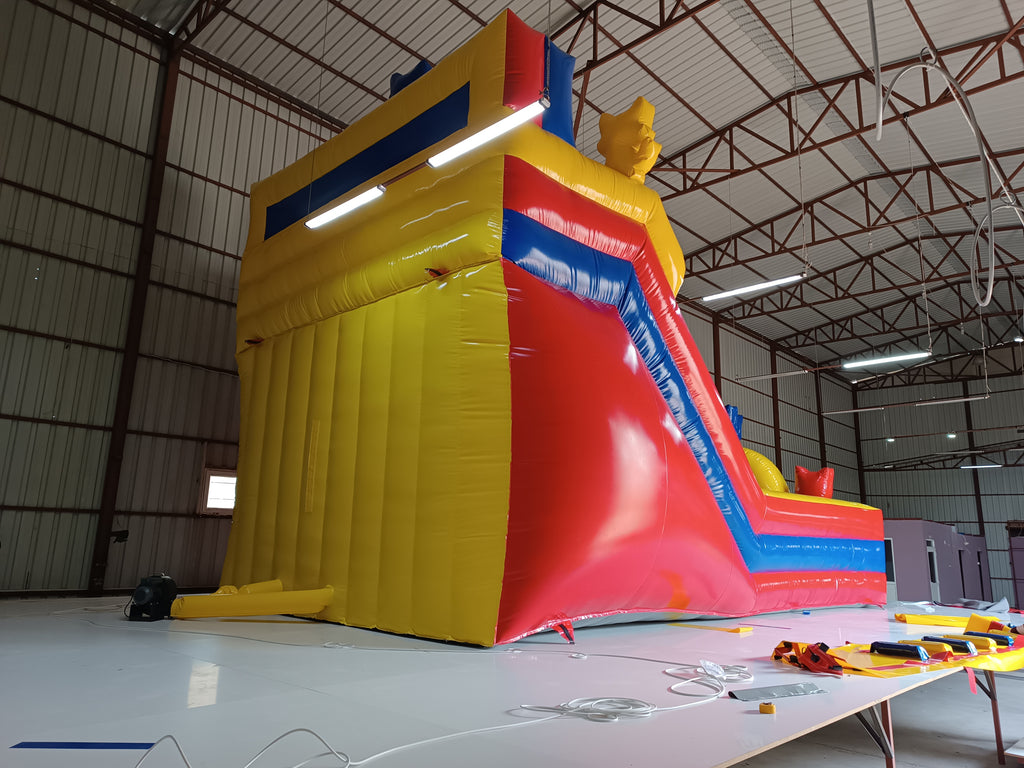 Kedi Temalı Şişme Kaydırak