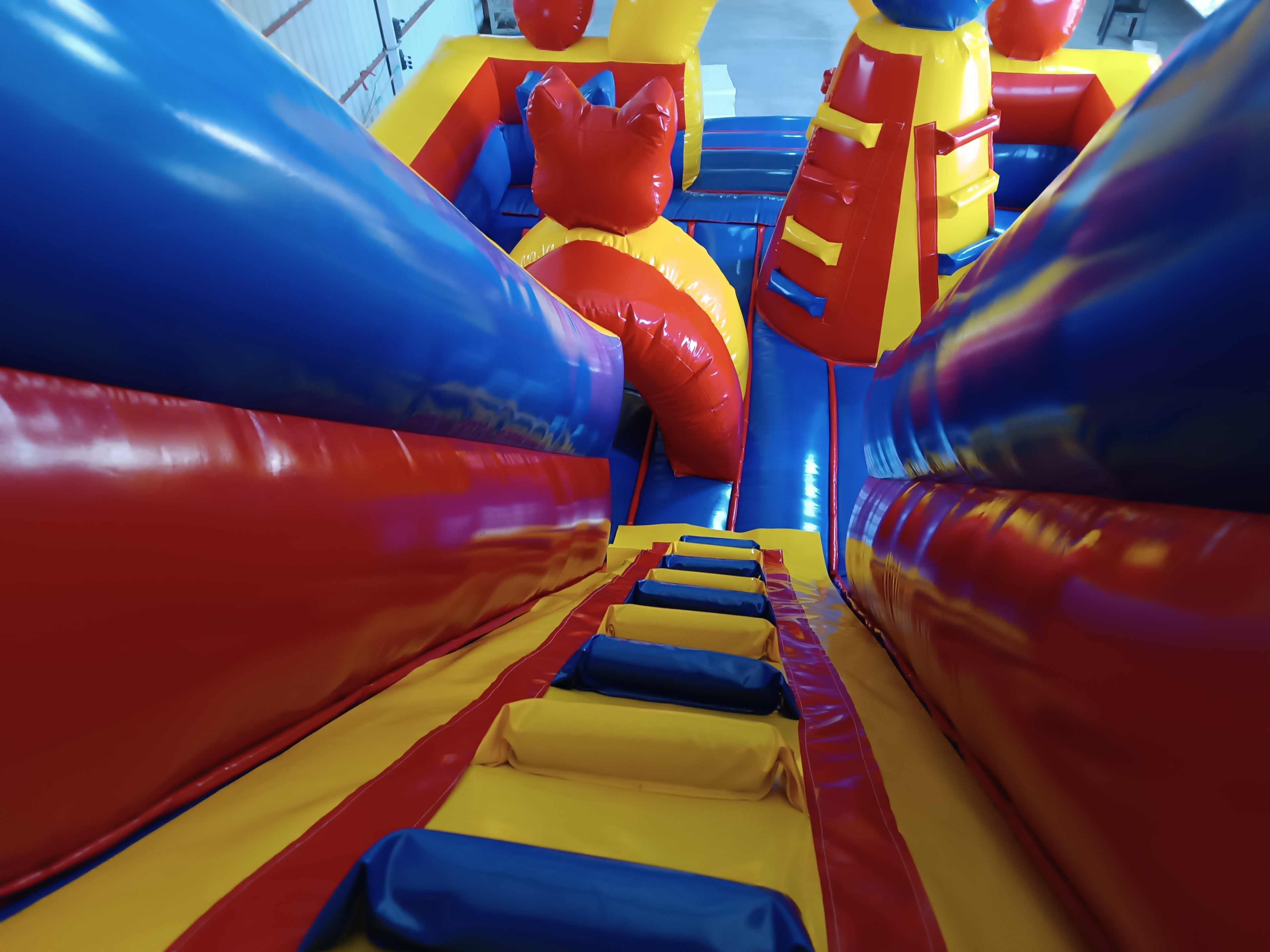 Kedi Temalı Şişme Kaydırak