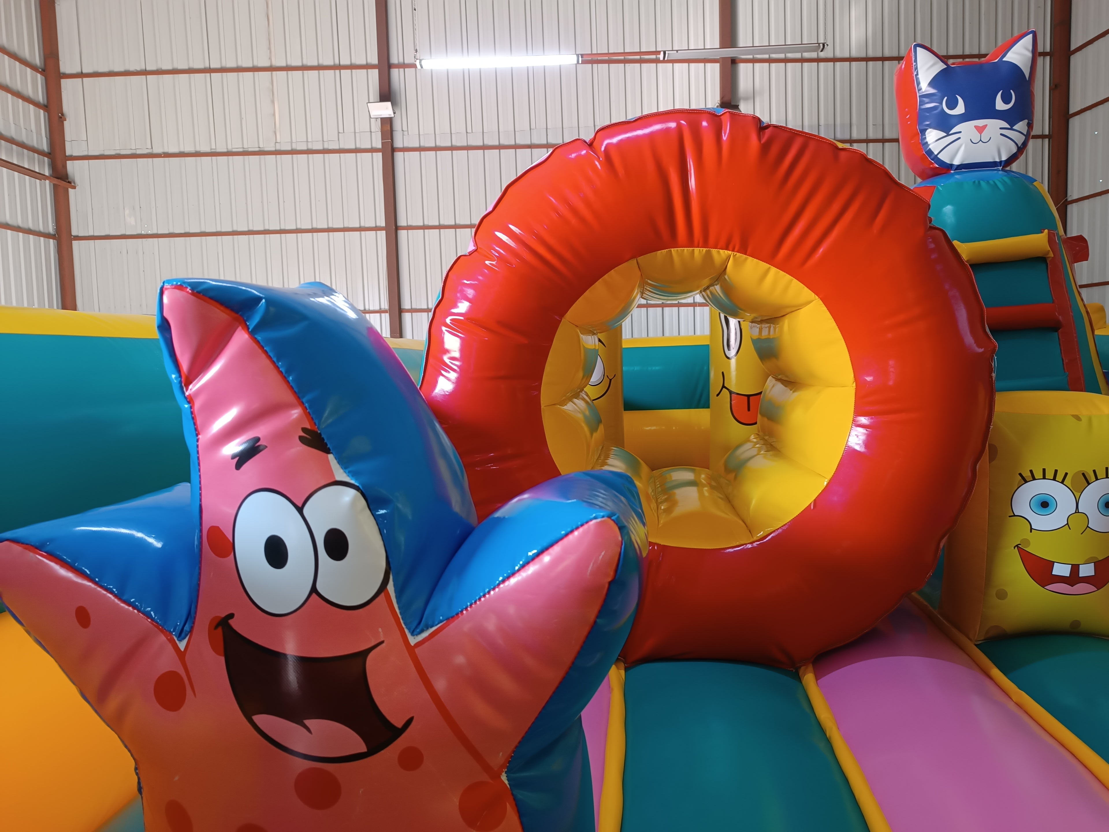 Panda Temalı Şişme Oyun Parkı