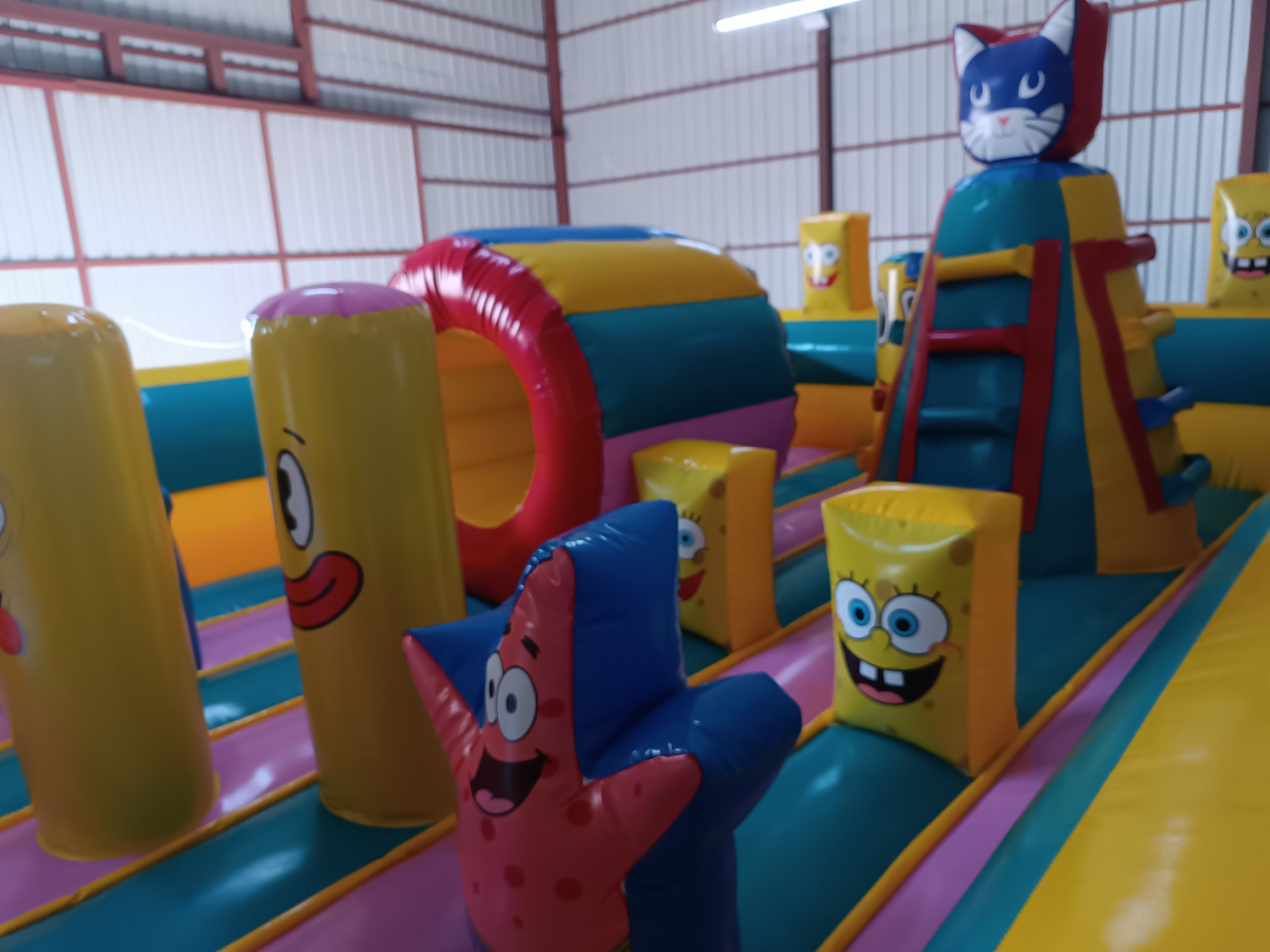 Panda Temalı Şişme Oyun Parkı