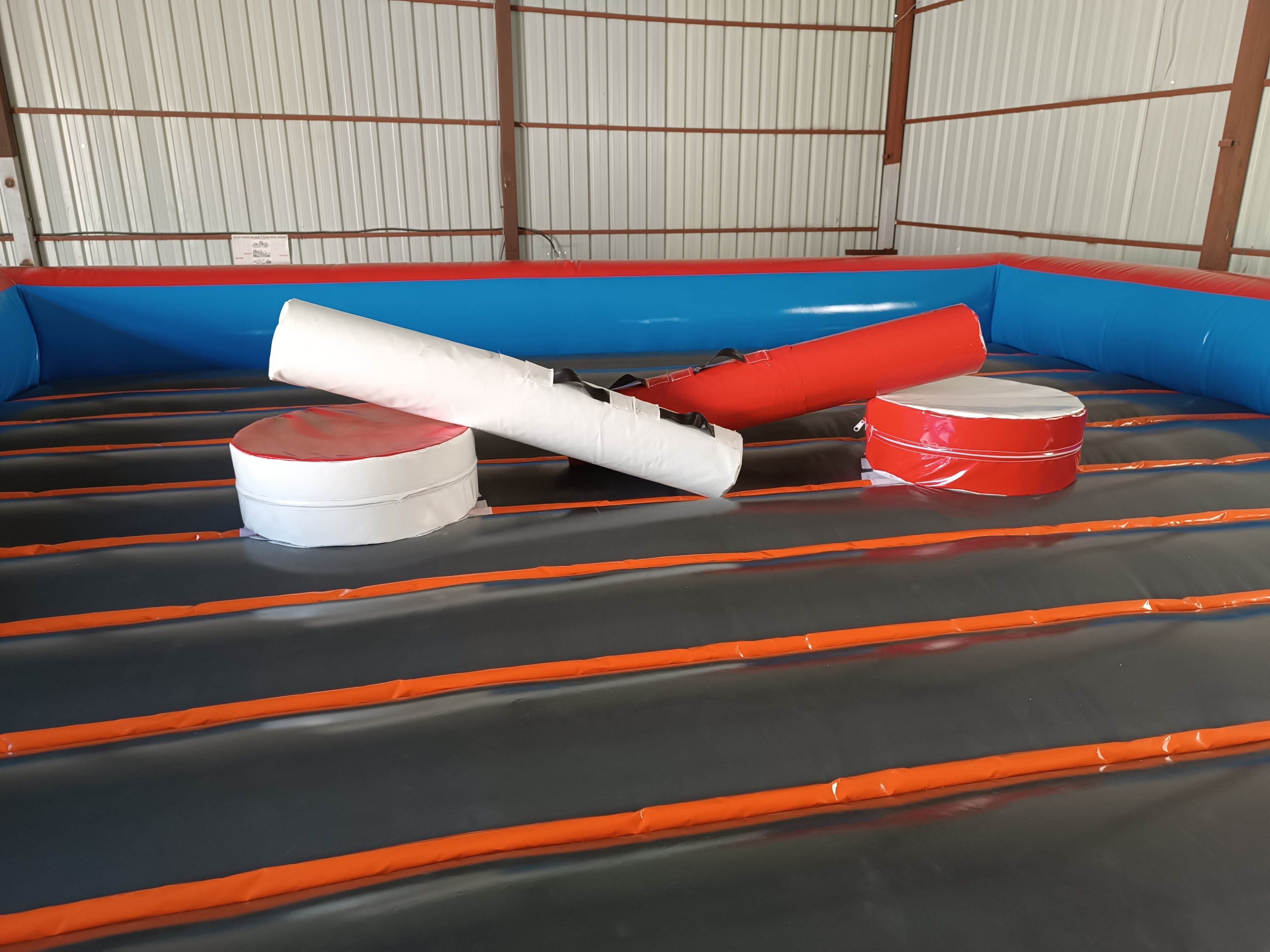 Şişme Gladyatör Oyunu