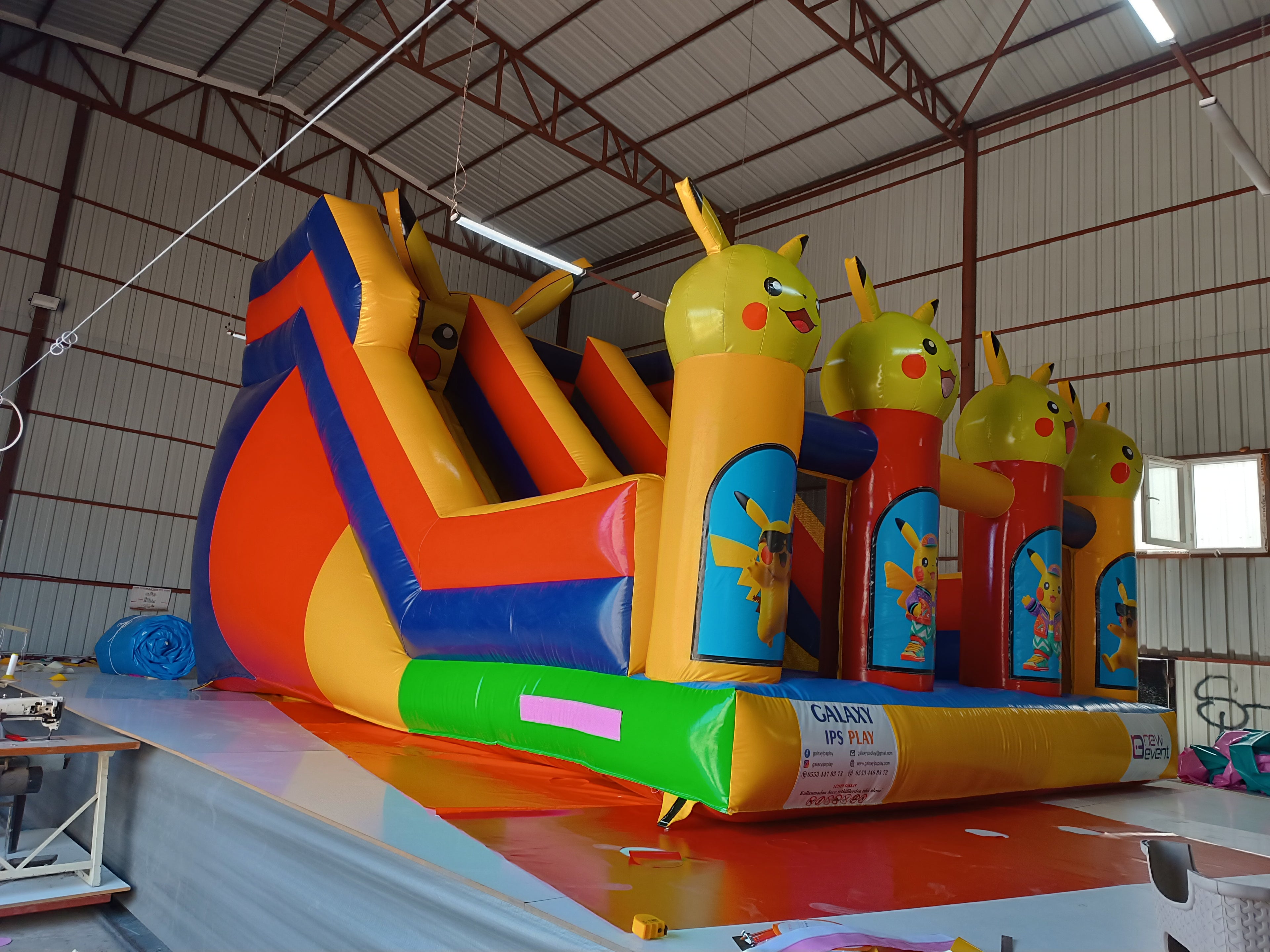 Pikachu Temalı Şişme Kaydırak