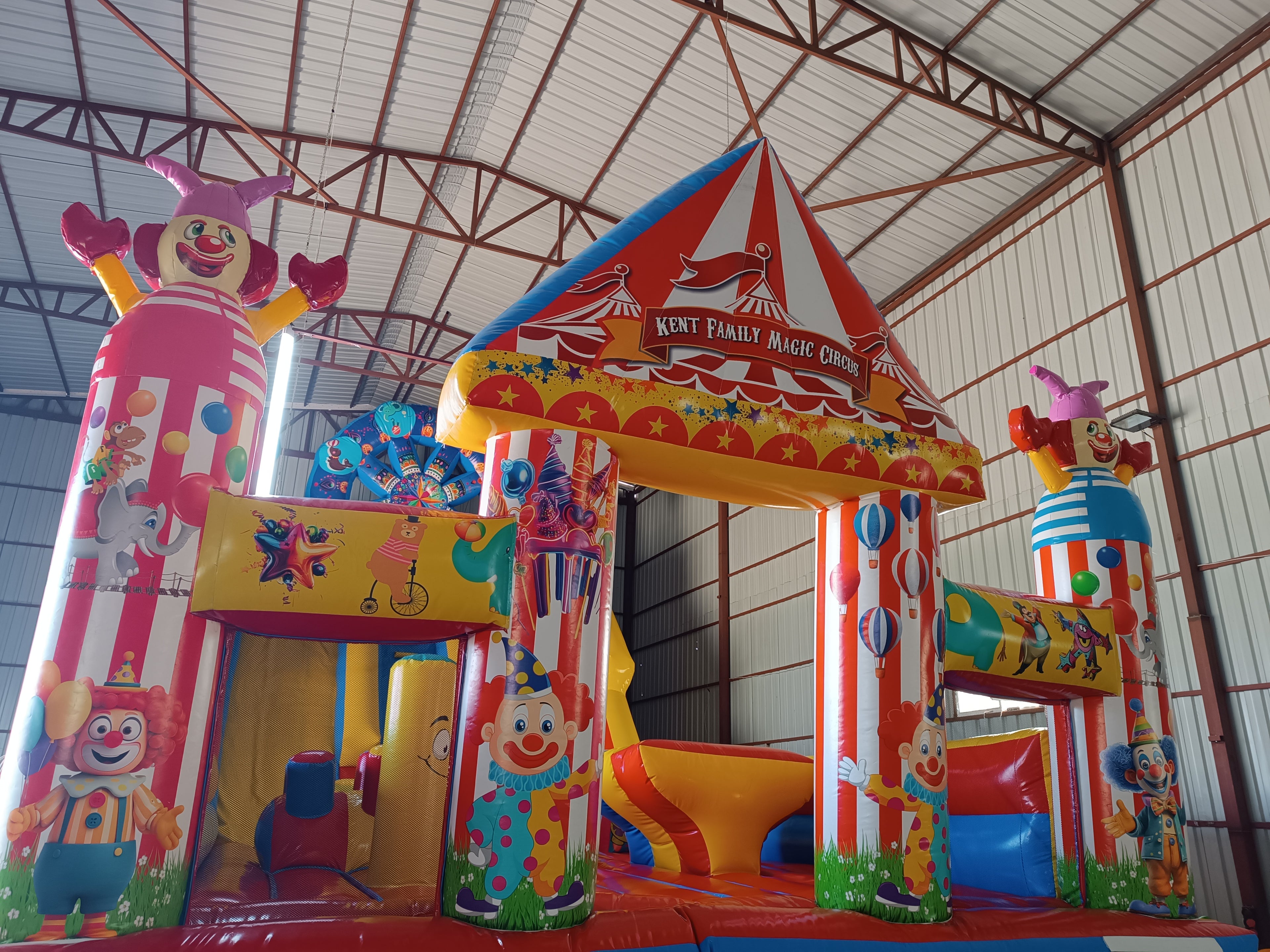 Karnaval Temalı Şişme Kaydırak