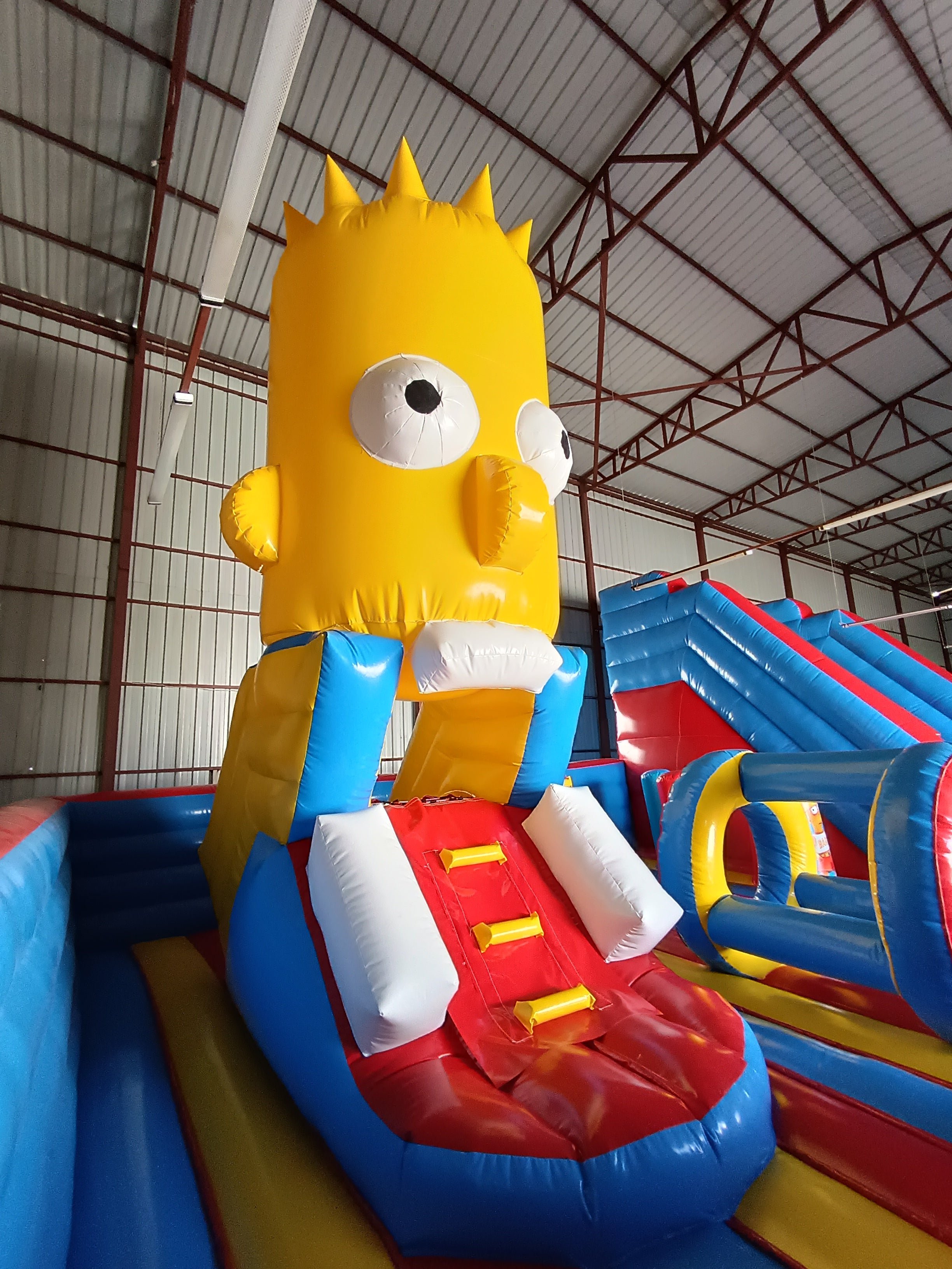 Simpson Temalı Kaydıraklı Şişme Oyun Parkı