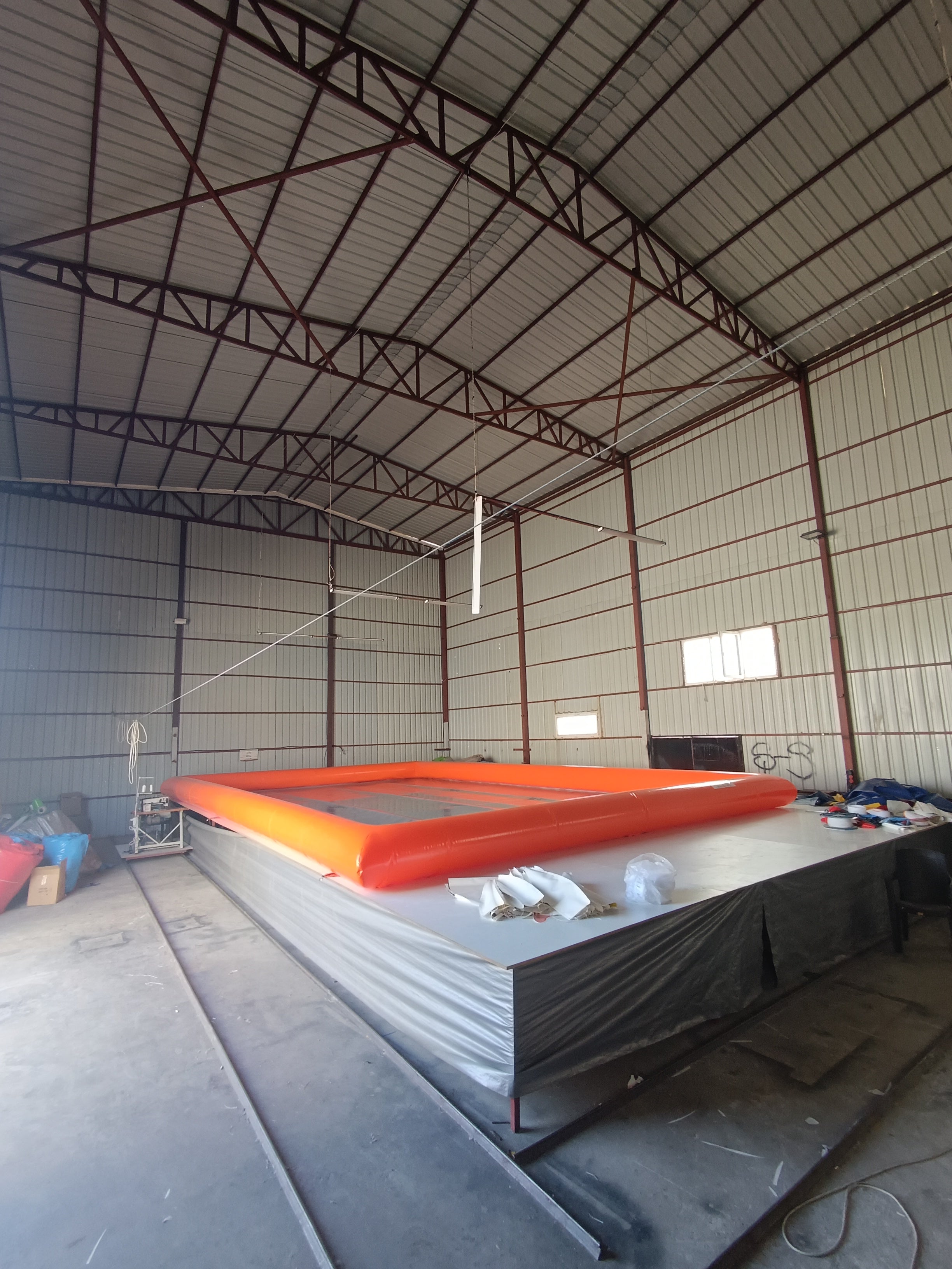 Şişme Çarpışan Araba Yarış Havuzu