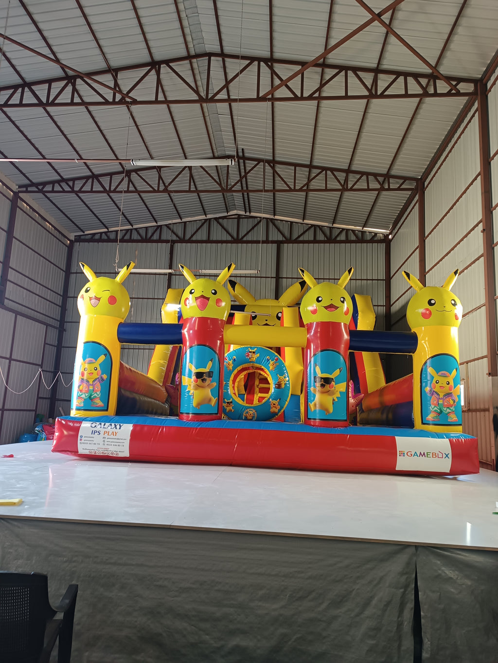 Pikachu Temalı Şişme Kaydırak