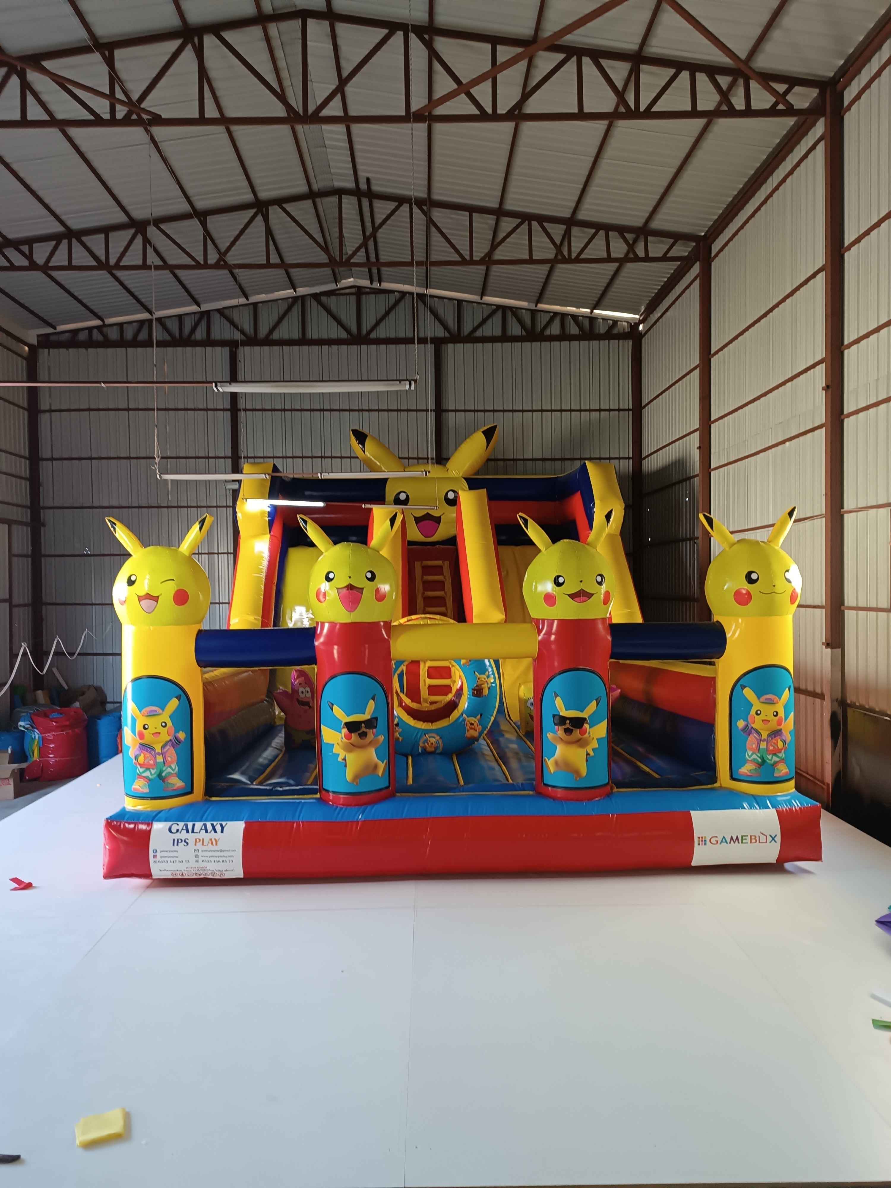 Pikachu Temalı Şişme Kaydırak