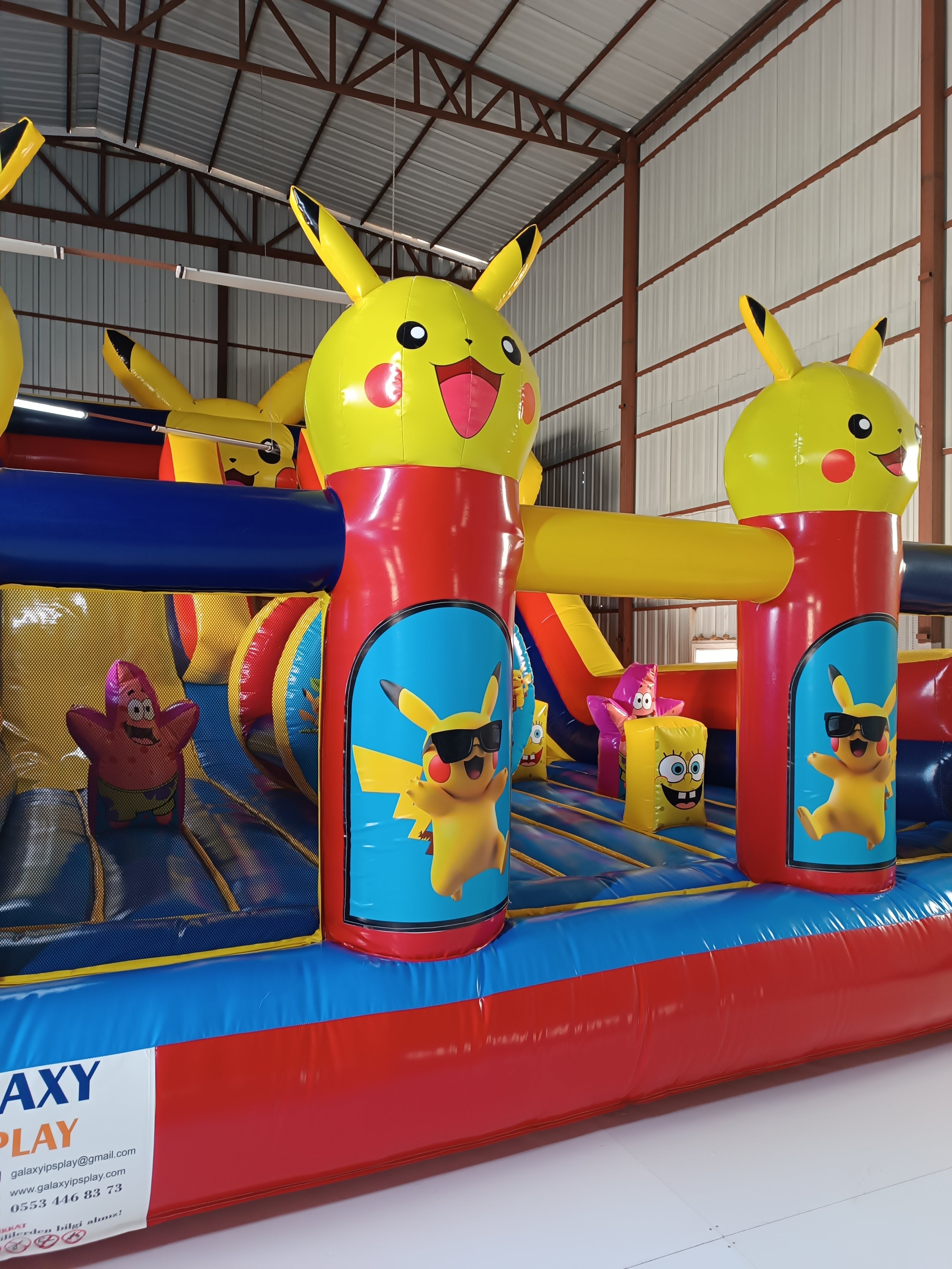 Pikachu Temalı Şişme Kaydırak