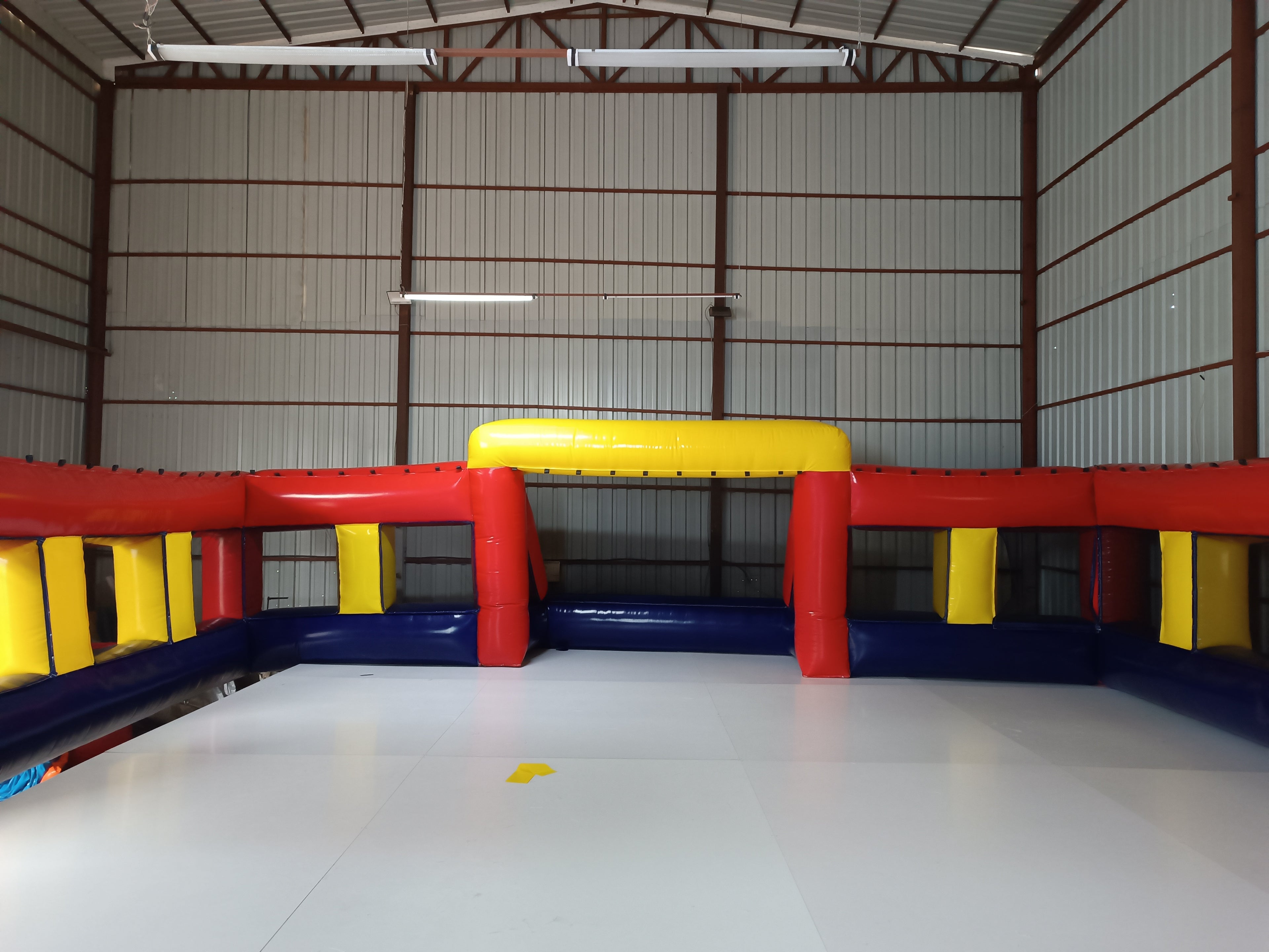 Şişme Futbol Sahası