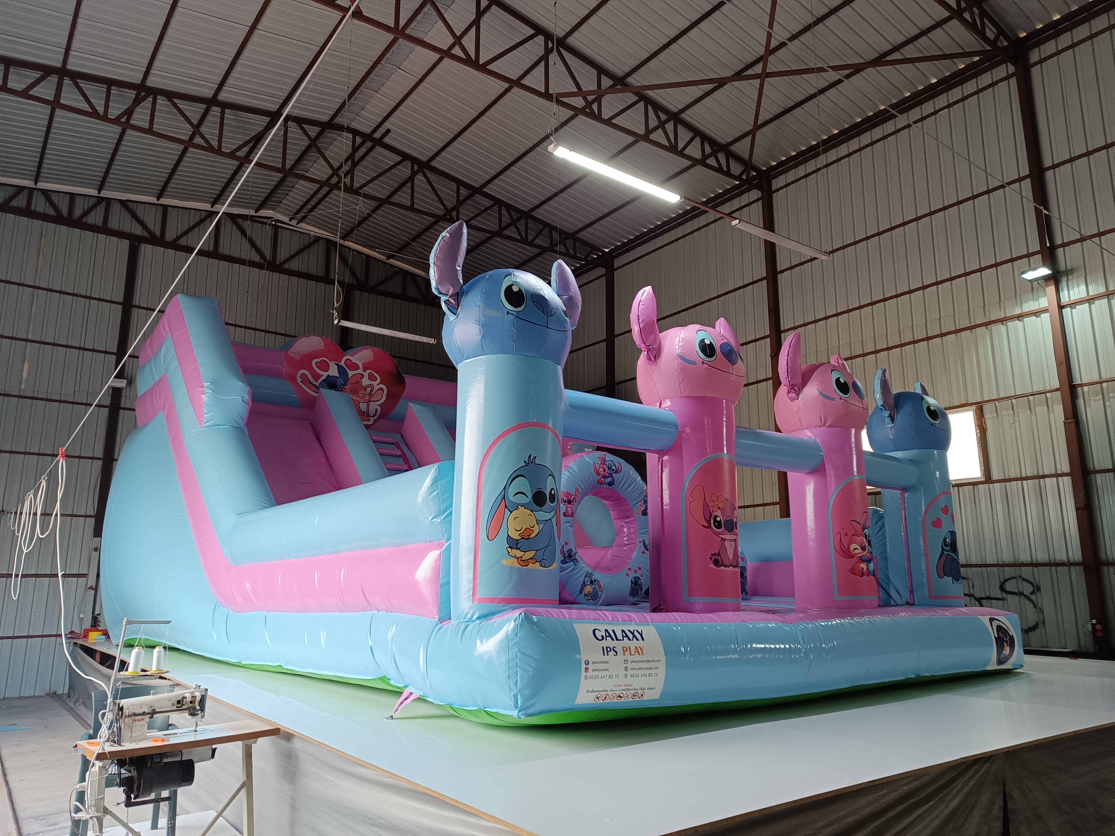 Şişme Stich Temalı Kaydırak Oyun Parkı