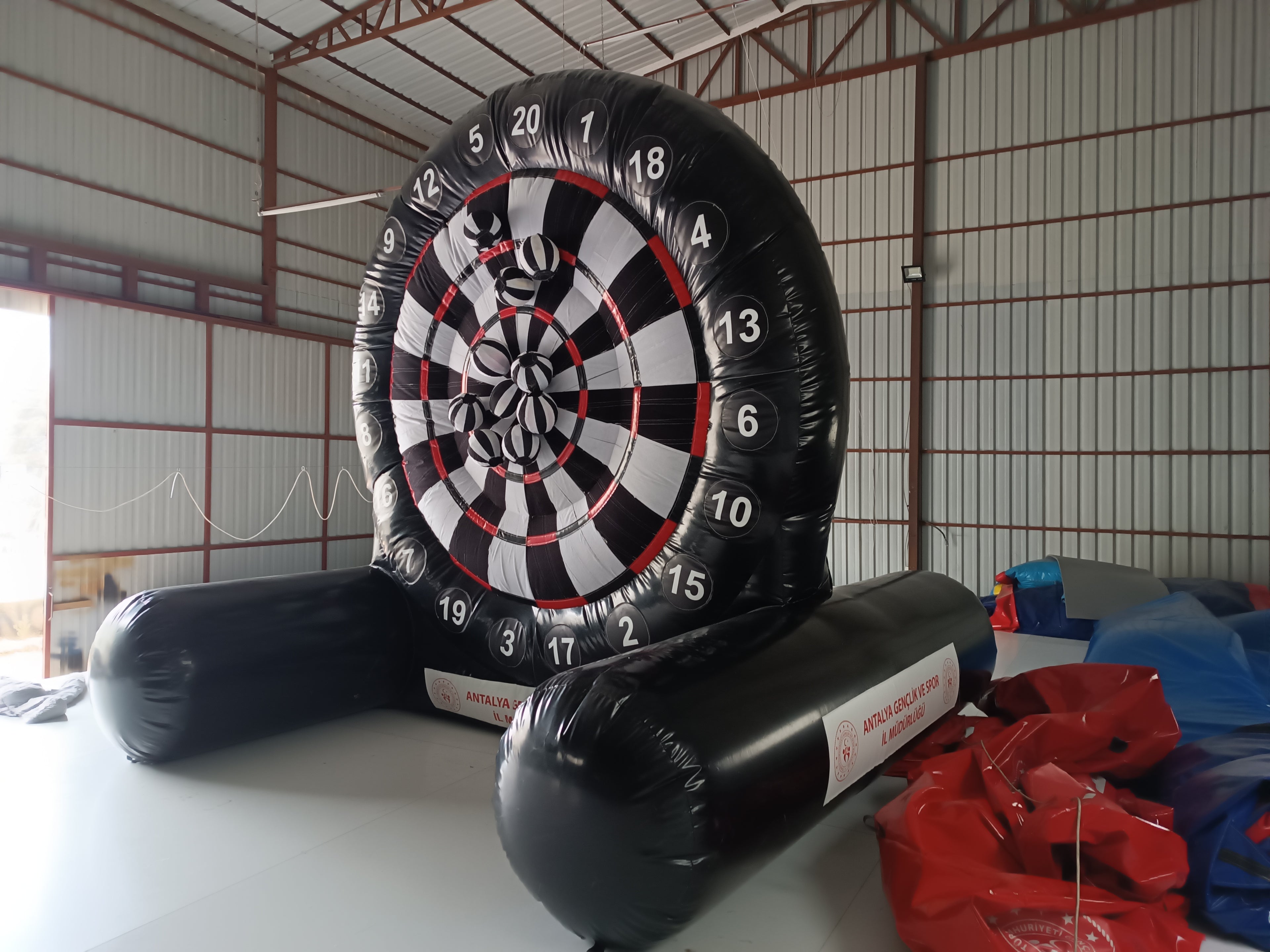 Şişme Ayak Dartı