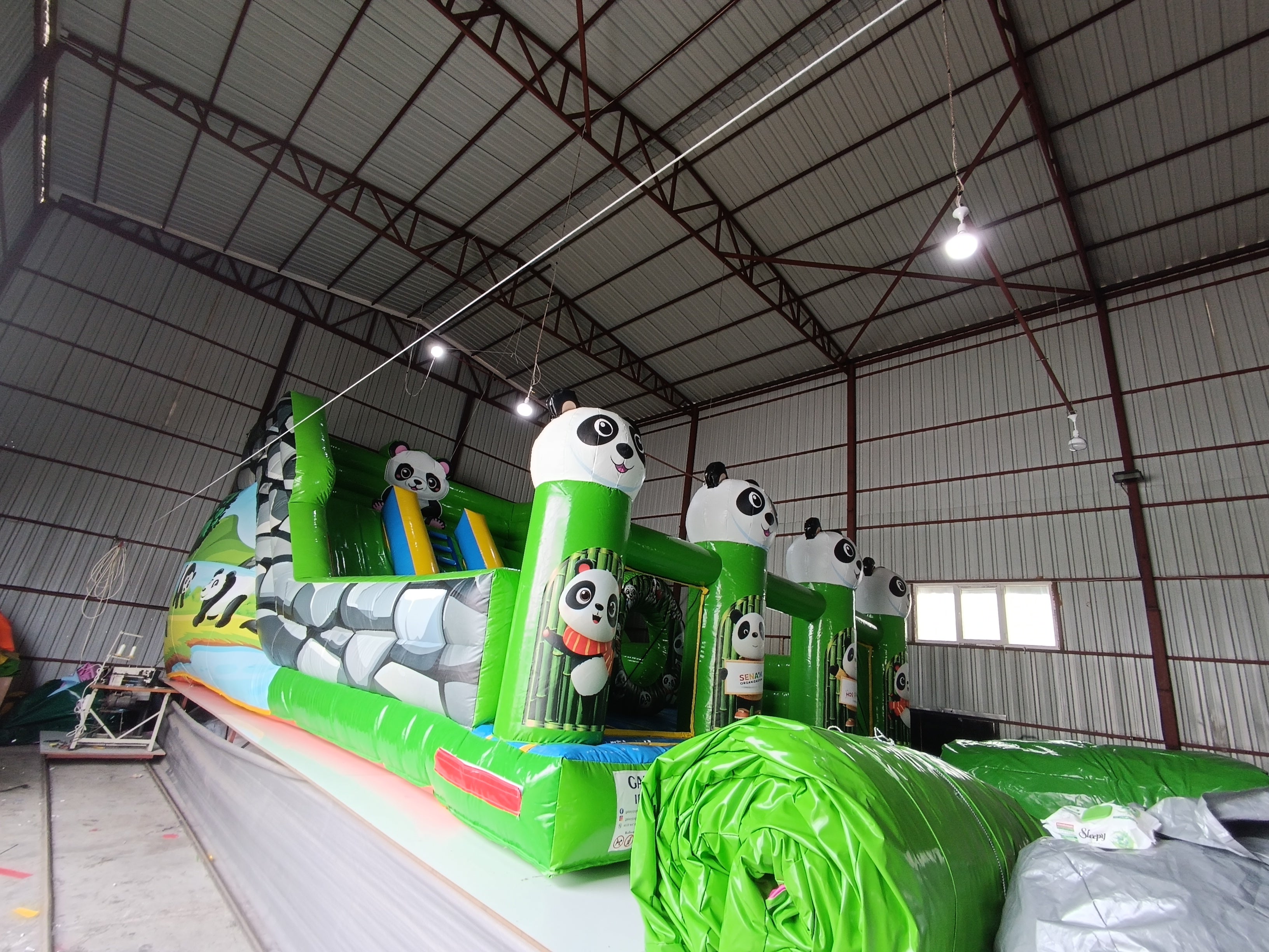Panda Temalı Şişme Kaydırak