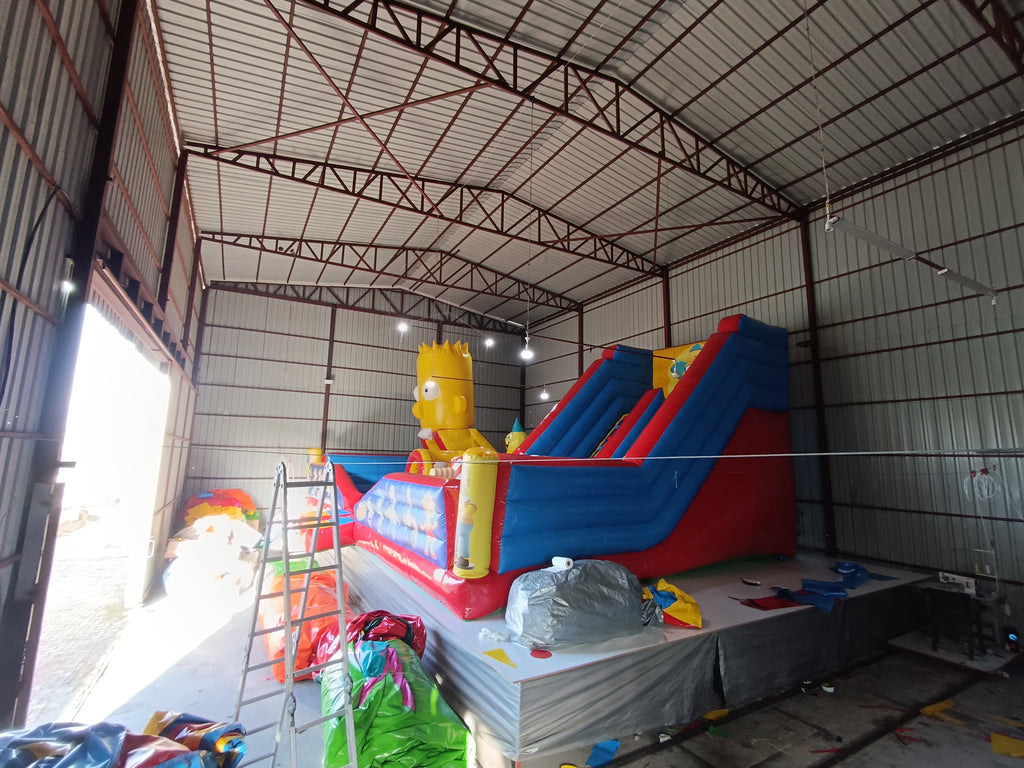 Simpson Temalı Şişme Oyun Parkı