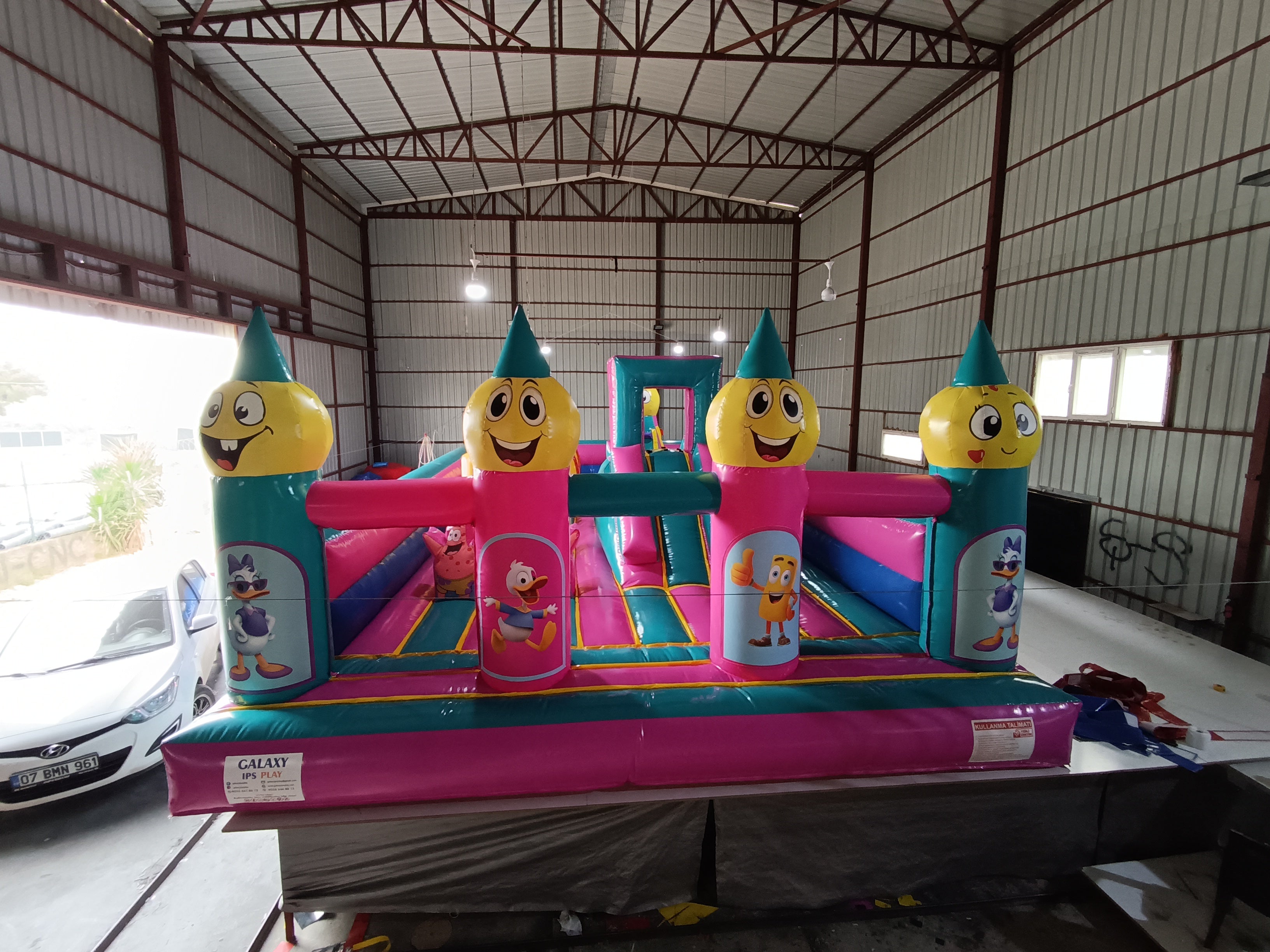 Smiley Faces Temalı Şişme Oyun Parkı