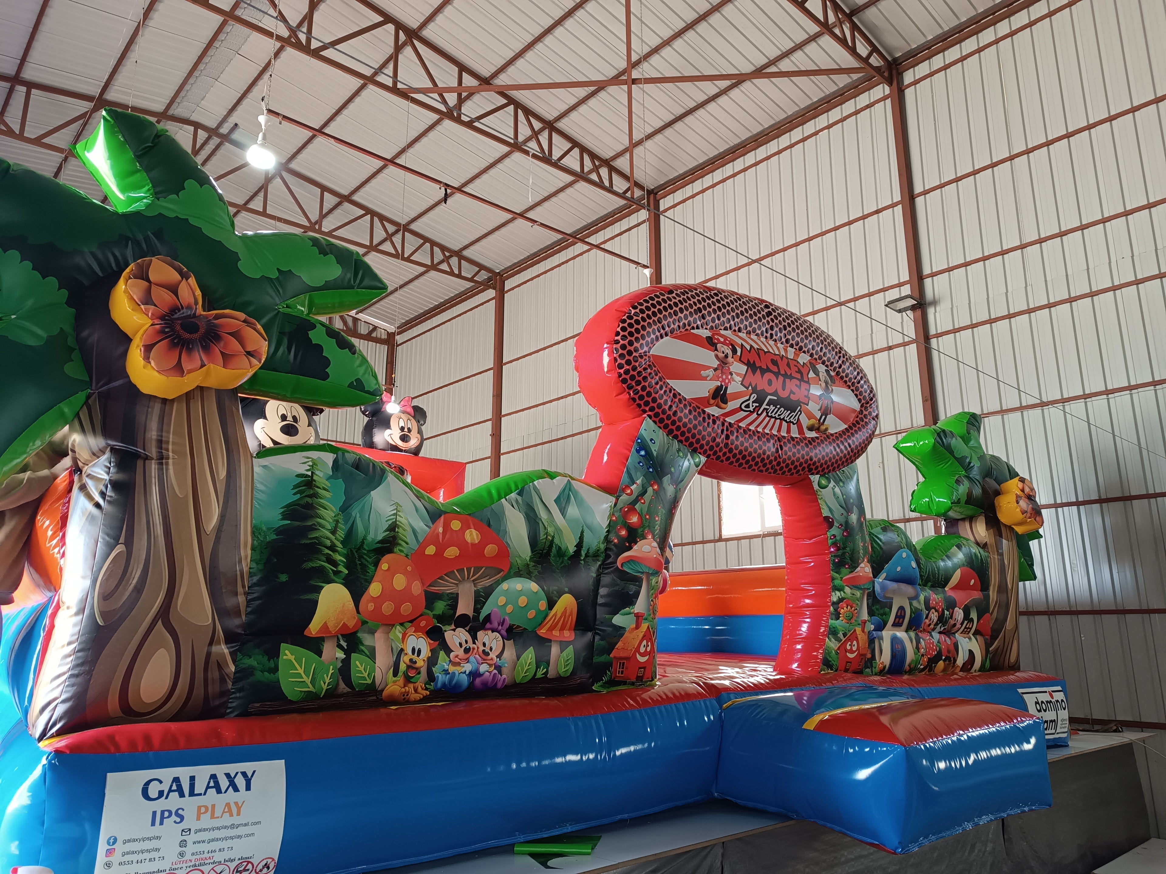 Mickey Mouse Temalı Şişme Oyun Parkı