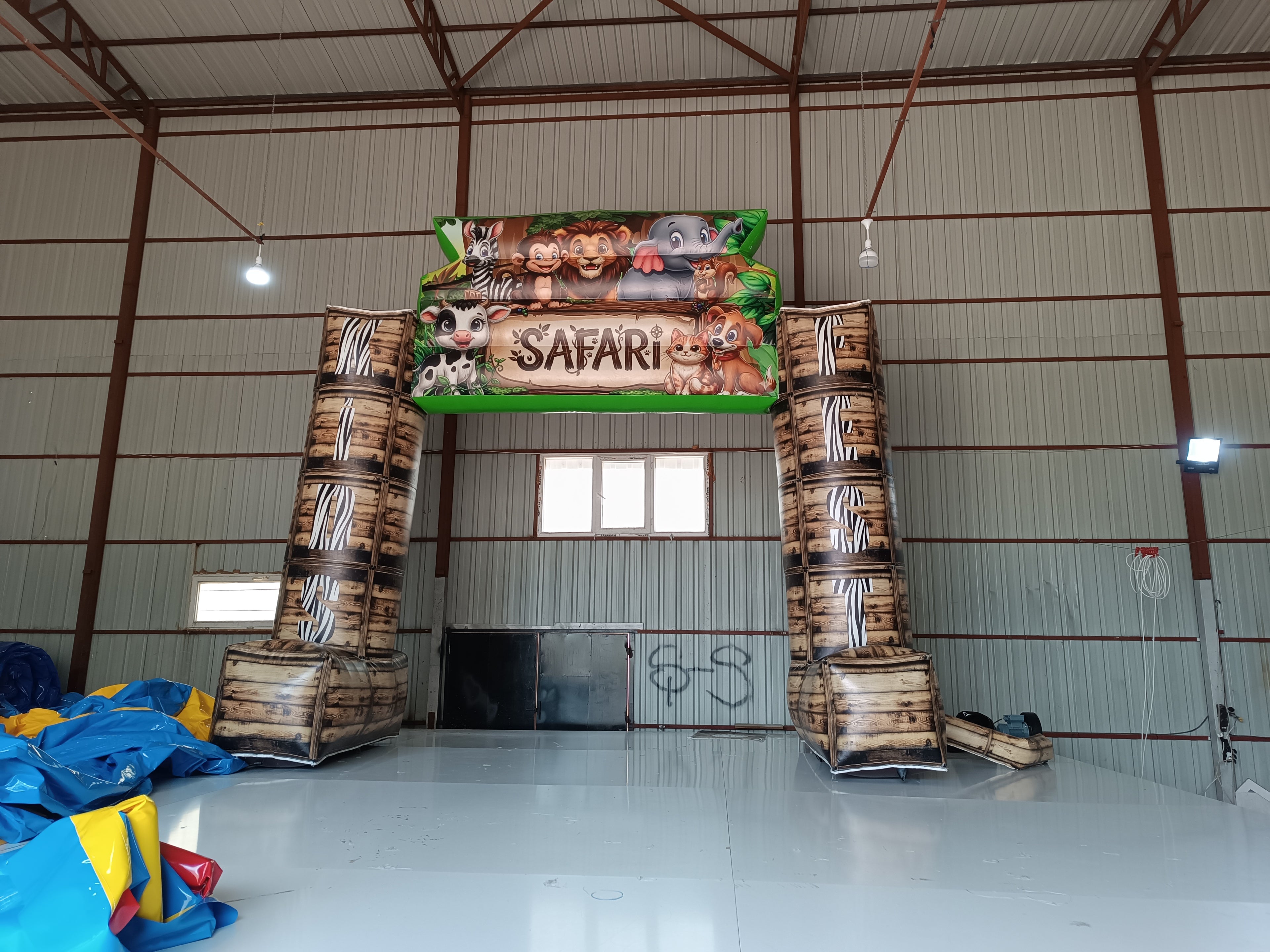 Safari Temalı Şişme Giriş Takı