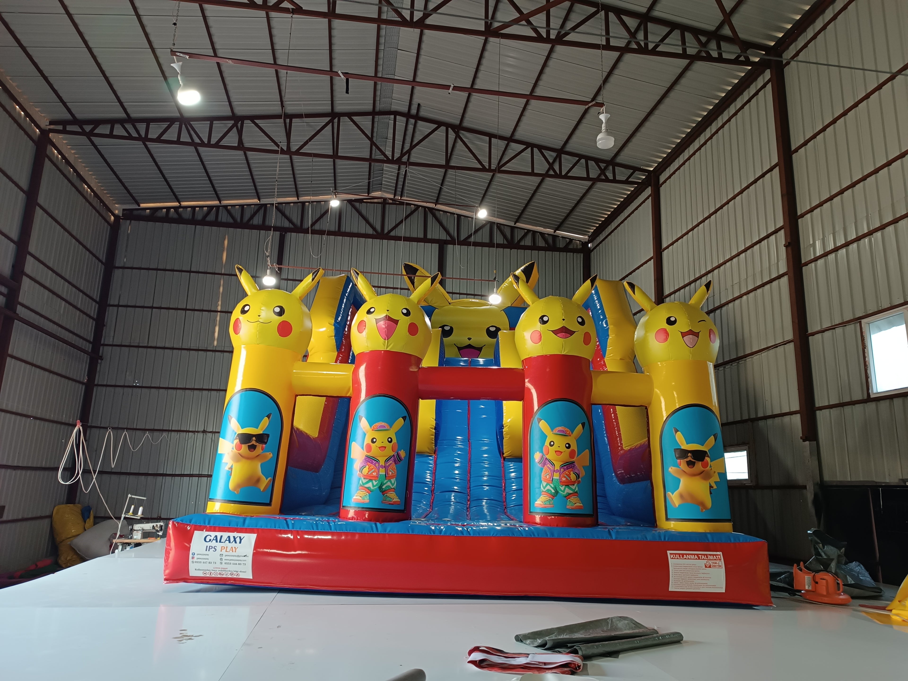 Pikachu Temalı Şişme Kaydırak