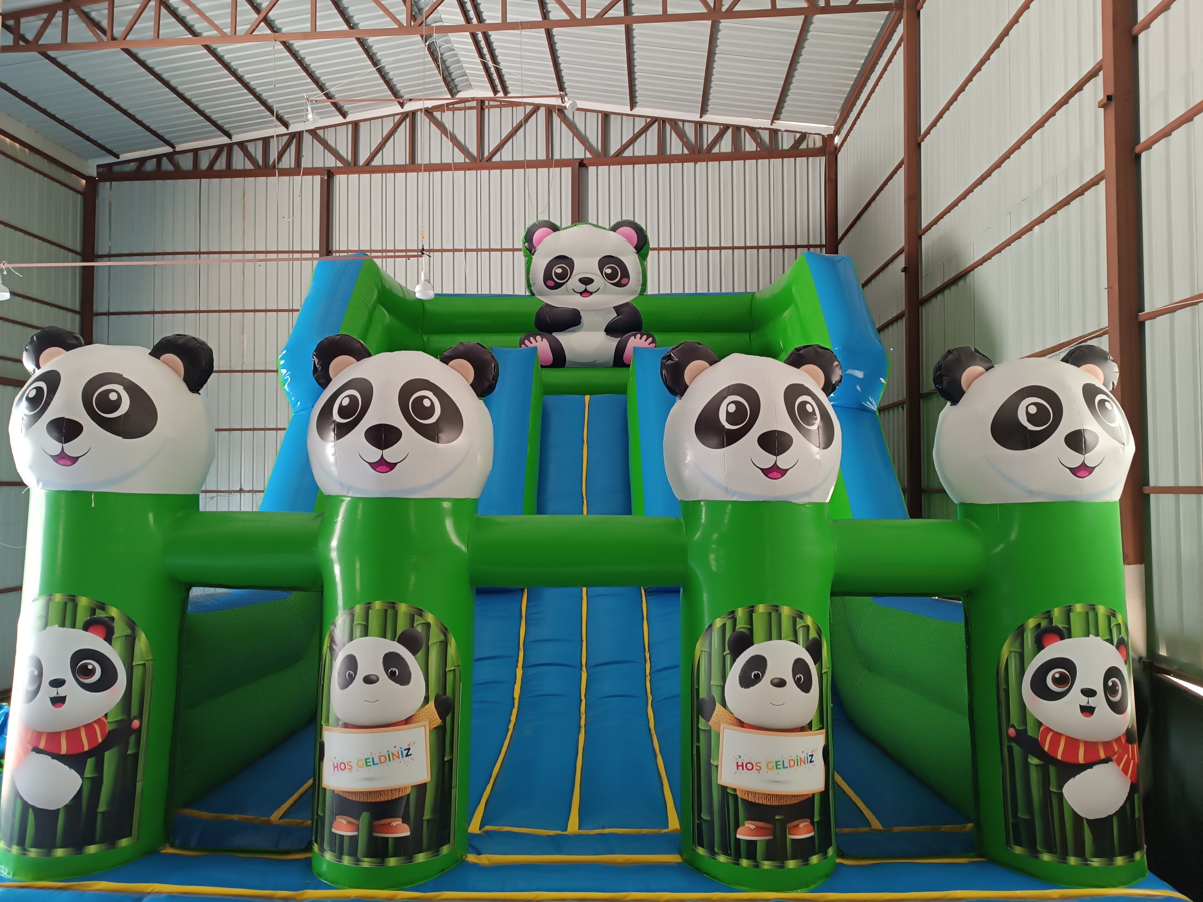 Panda Temalı Şişme Kaydırak