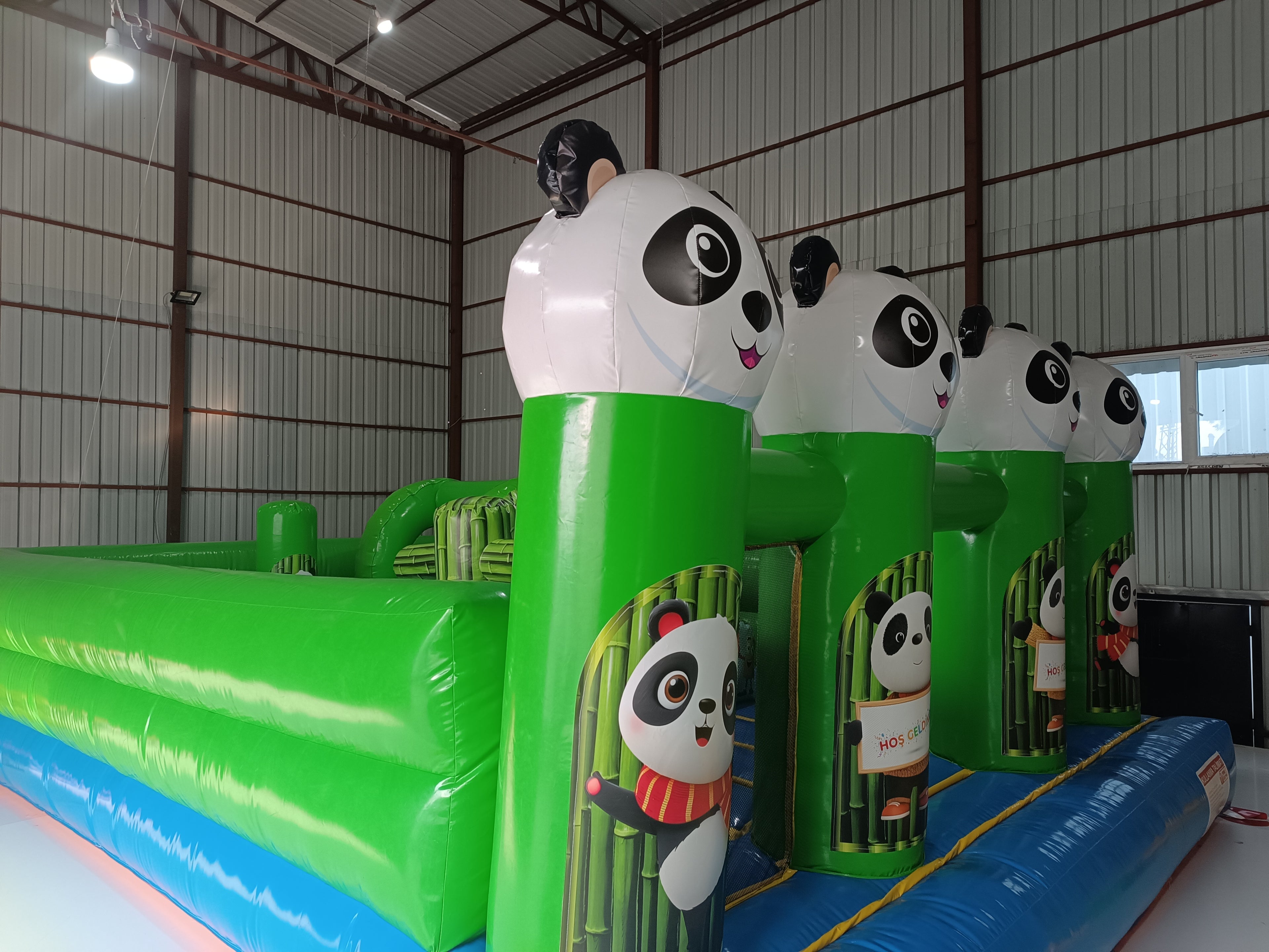 Panda Temalı Şişme Oyun Parkı