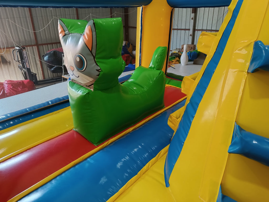 Mickey Mouse Temalı Şişme Oyun Parkı